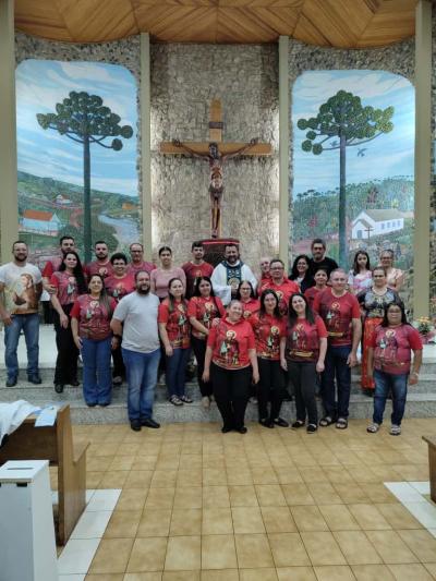 Encerramento das Novenas de Nossa Senhora Aparecida reúne centenas de devotos em Laranjeiras do Sul